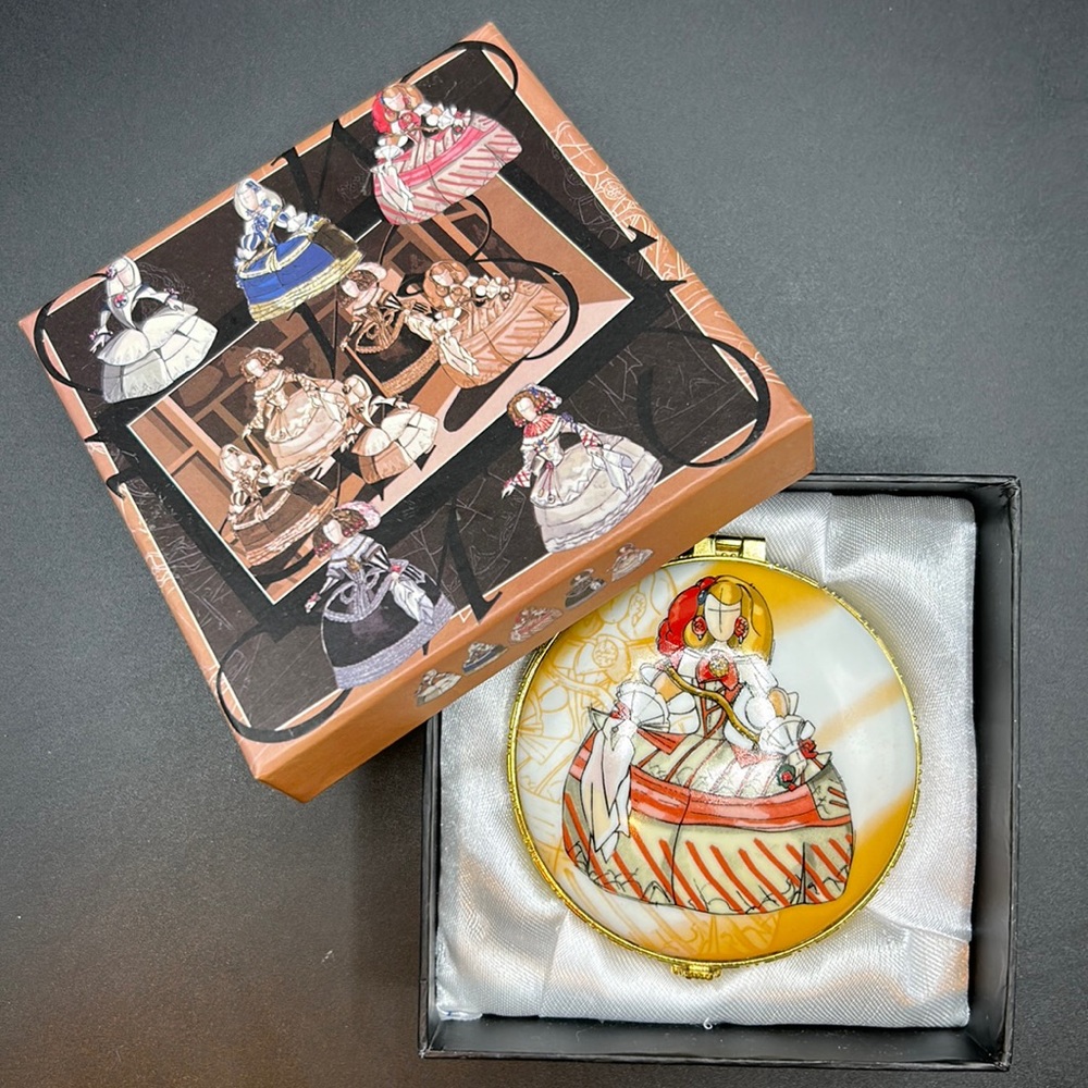 Lumier Margaret Theresa of Spain Hinged Trinket Box